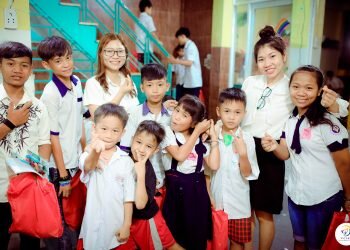 TRAO YÊU THƯƠNG – NHẬN NỤ CƯỜI