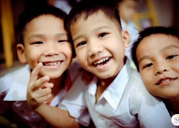 EM CHỌN CÁCH MỈM CƯỜI VÀ TRÂN TRỌNG CUỘC SỐNG