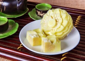 THẮP SÁNG ĐÊM RẰM