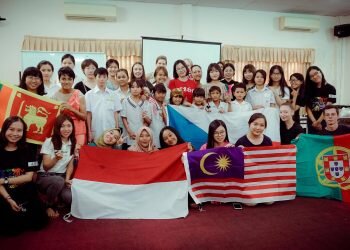 KHI YÊU THƯƠNG CHÍNH LÀ NGÔN NGỮ CHUNG