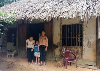 TIN VUI: BA BÀ CHÁU BÉ MAI (LANG CHÁNH, THANH HOÁ) ĐÃ NHẬN BÀN GIAO VÀ DỌN VỀ Ở CĂN NHÀ MỚI