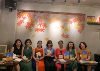 VICARIS MỞ BÁN TRUYỆN TẠI AKICAFE 23 LIỄU GIAI