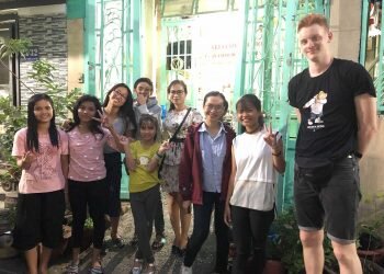 Lớp Tiếng Anh Chia Tay Cô Giáo I-Teng!